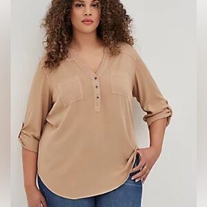 Torrid Harper Georgette Pullover 3/4
Sleeve Blouse Size 5X‎